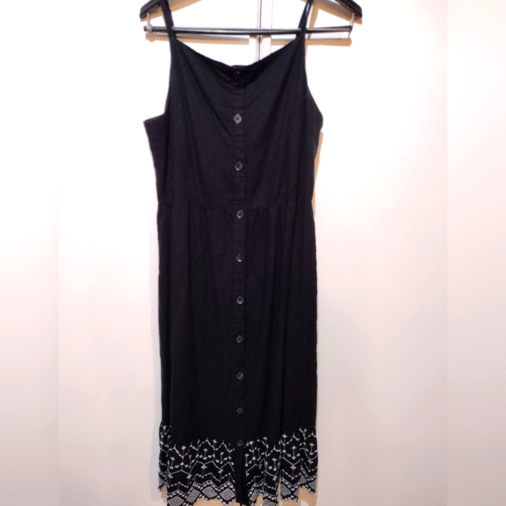 Old Navy button front midi dress scalloped embroidered bottom black XL